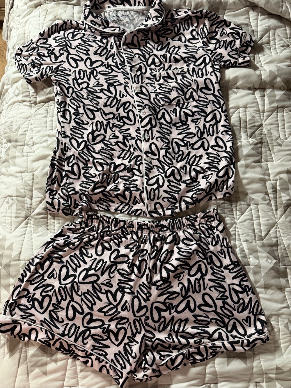 Women’s Spoiled Angel Pink Heart-Print Short Pajama Set- Large
